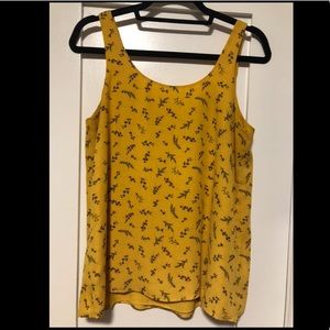 Reitmans Reversible Size small tank top. Yellow floral.